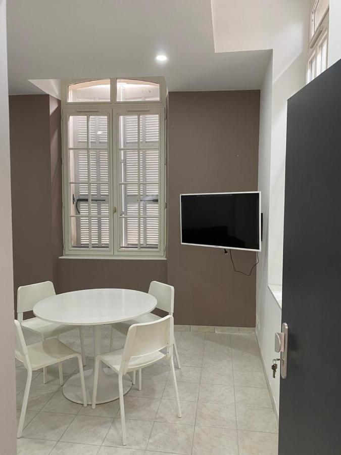 Five Stars C6 Aparthotel Marseille Exterior photo